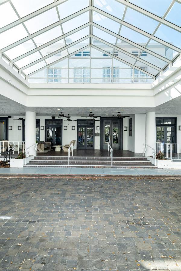 The Exchange Hotel São Petersburgo Exterior foto